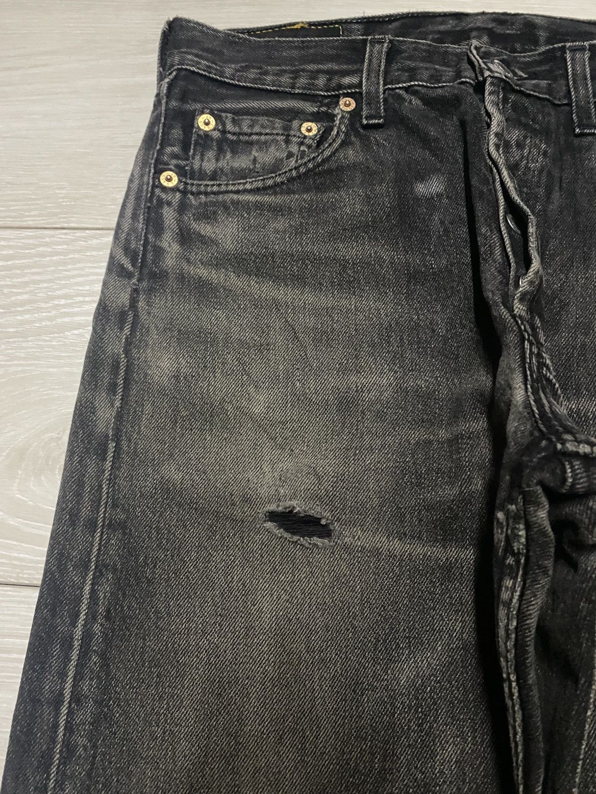 Levi's Vintage Levis 501 Black DenimTear Distressed Jeans Size US 29 - 7 Thumbnail