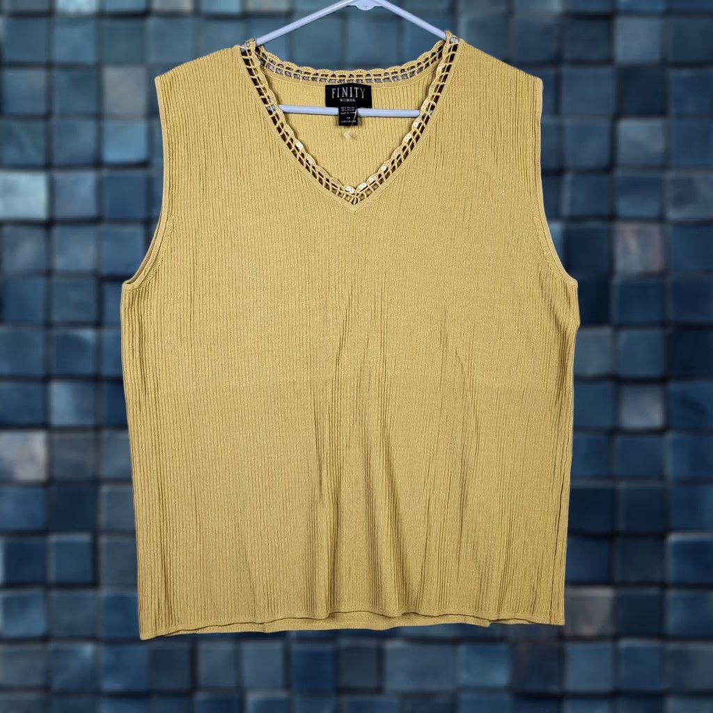 Vintage FINITY Tank Top Womens 1X Tan Ribbed Sleeveless V-Neck Casual Basic All Seasons Knit Shirt 1X Womens Tan Ribbed Sleeveless Tank Top Size 1X NEW Size XL / US 12-14 / IT 48-50 - 1 Thumbnail