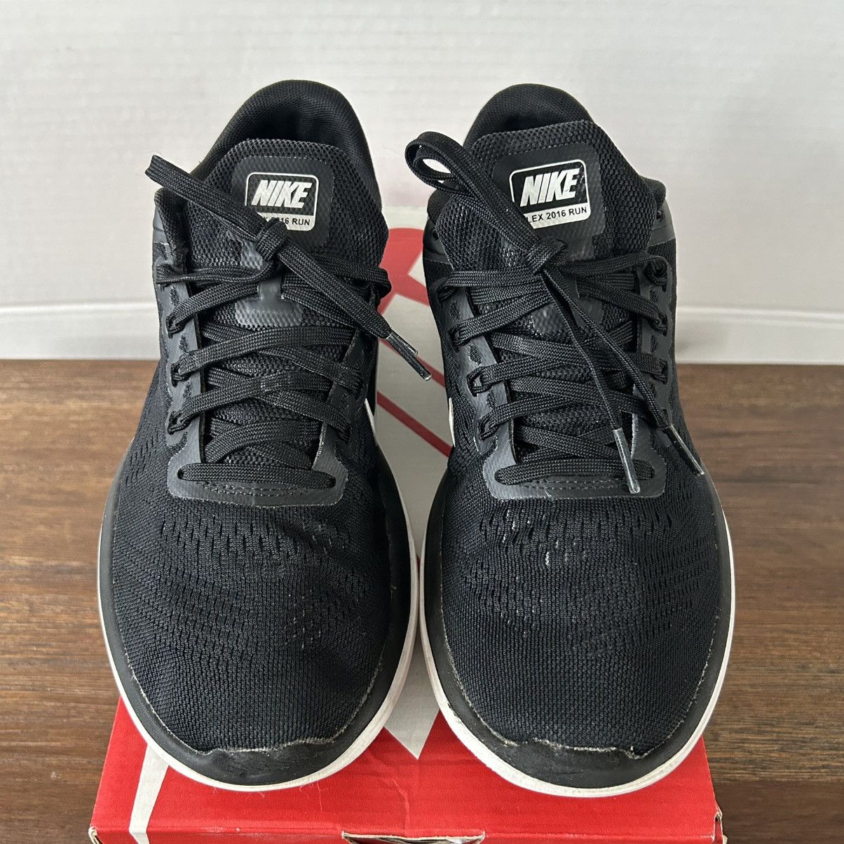 Nike Nike Flex Runner Shoes Black/White Women Size 8.5 Size US 8.5 / IT 38.5 - 7 Thumbnail