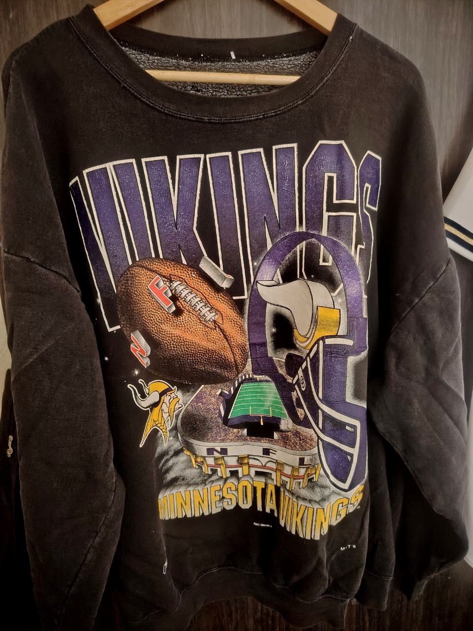 Other Vintage MJT's Vikings Crewneck Sweatshirt Size US XXL / EU 58 / 5 - 1 Thumbnail