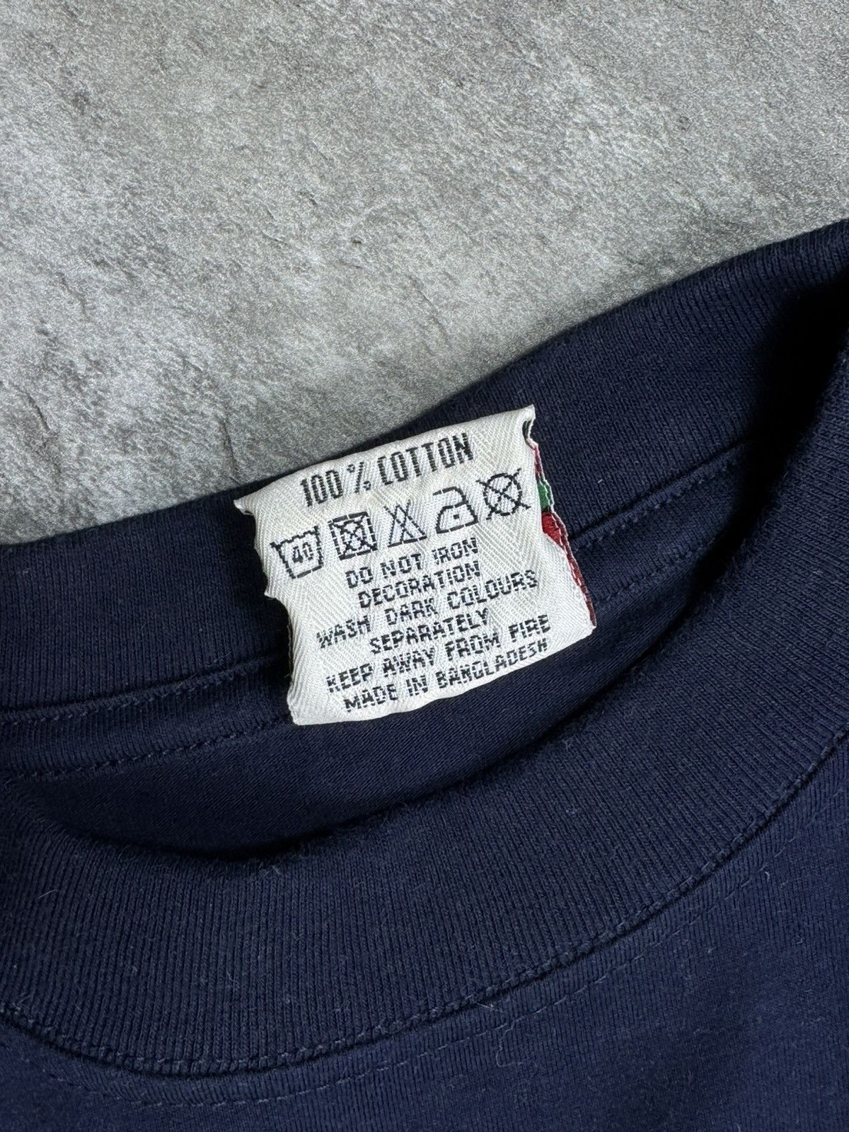 Nutmeg Vintage 90s Nutmeg Georgetown Hoyas Shirt Over Print Tee Size US M / EU 48-50 / 2 - 6 Thumbnail