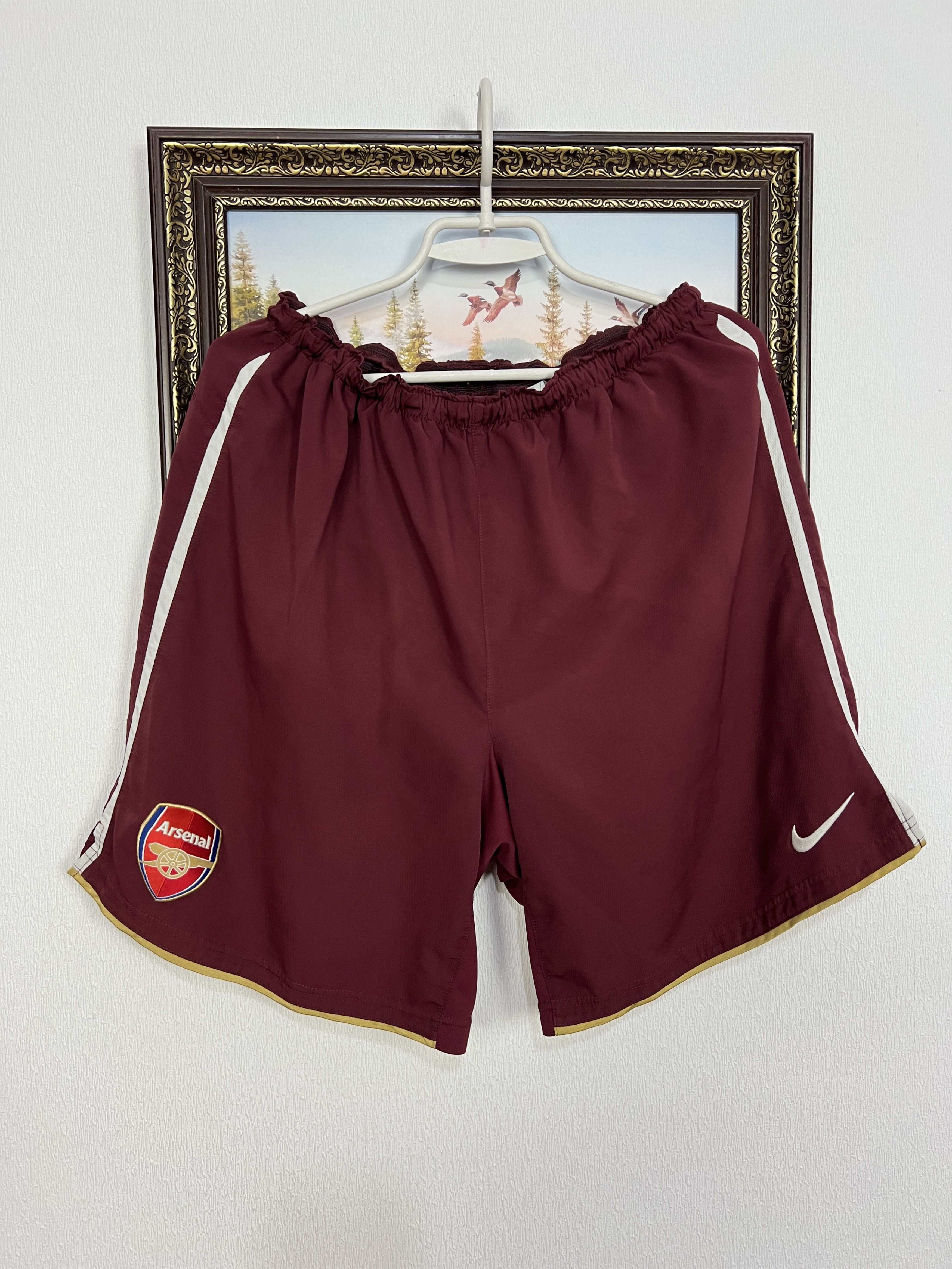 Nike Vintage Nike Arsenal Football Shorts Soccer Gunners Athletic Size US 34 / EU 50 - 1 Thumbnail