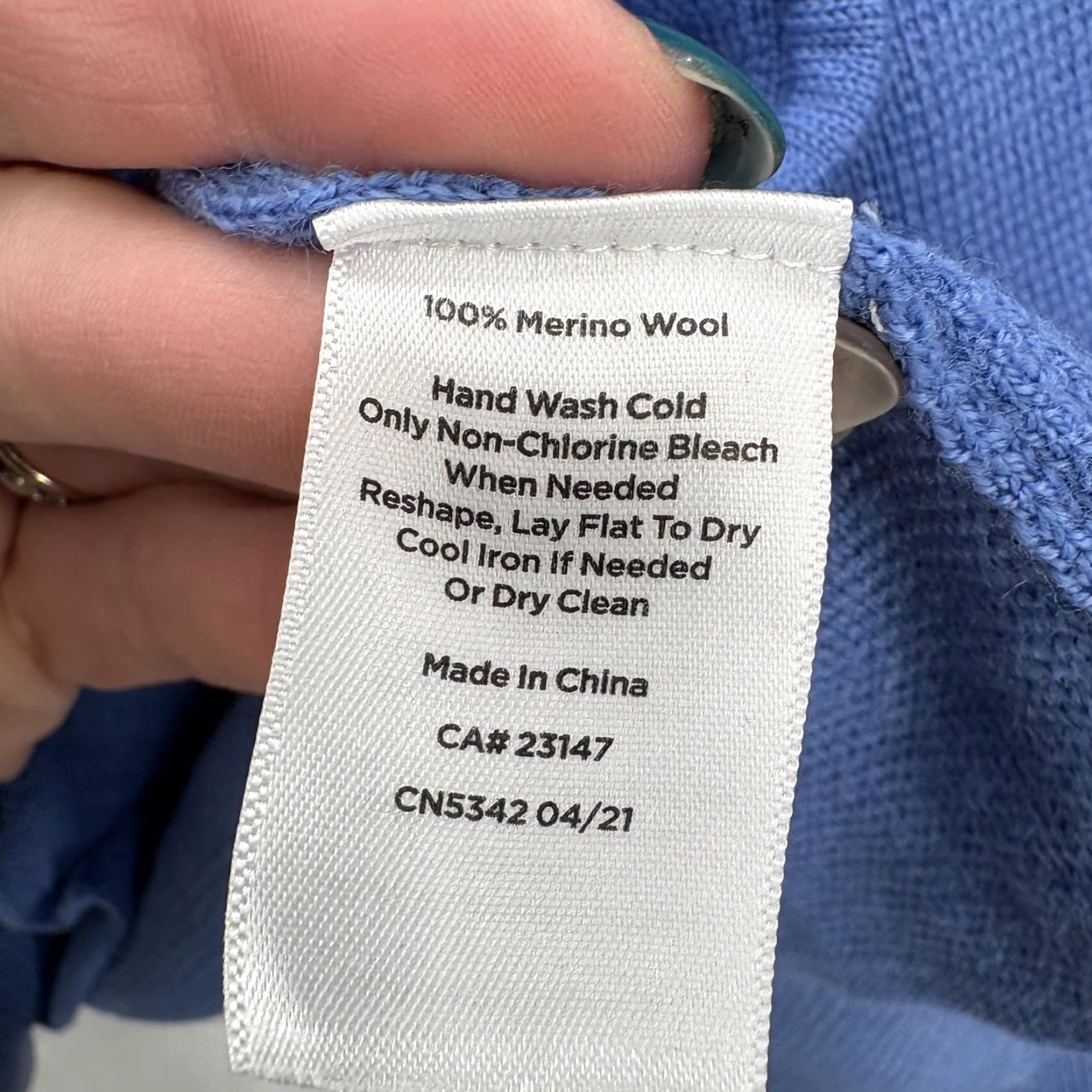 Talbots Talbots Cardigan Sweater Womens Large Blue 100% Merino Wool Knit Solid Pockets Button Classic Preppy Knit Style Fall Winter Size L / US 10 / IT 46 - 6 Thumbnail
