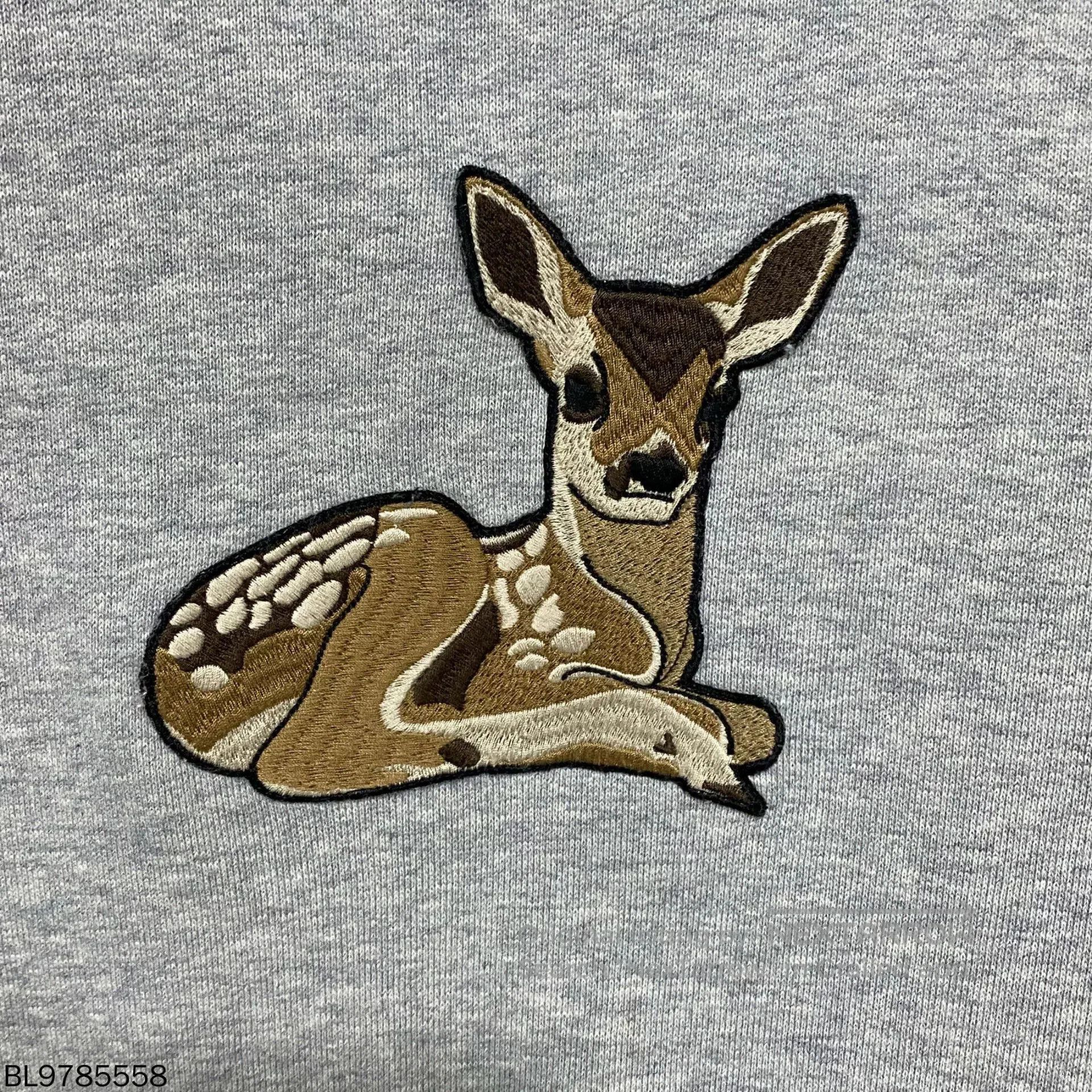 Burberry Burberry Deer Embroidered Logo Sweatshirt. Size US M / EU 48-50 / 2 - 4 Thumbnail