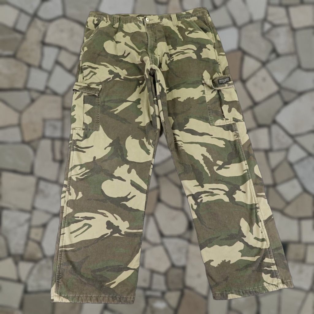 Wrangler Wrangler Pants 40x32 Green Camo Canvas Cargo Fleece Lined Work Winter Mens Size US 40 / EU 56 - 1 Thumbnail