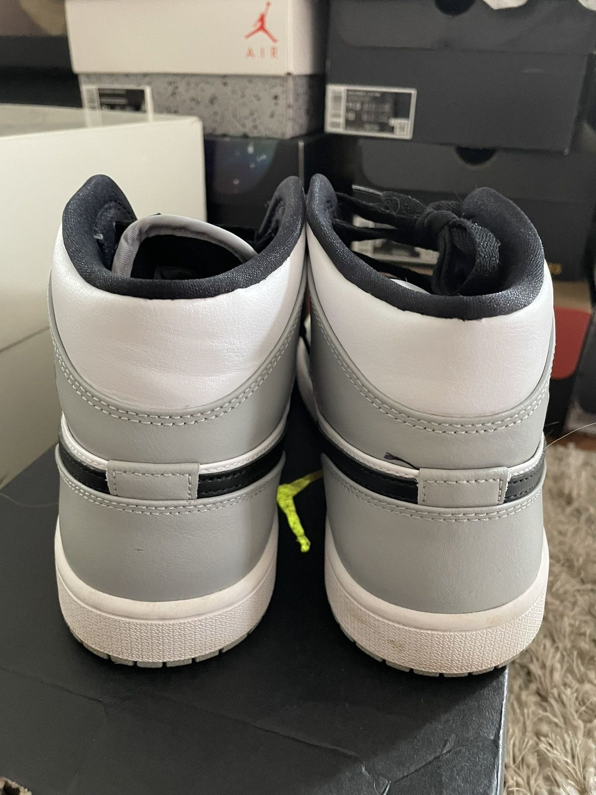 Jordan Brand Jordan 1 Mid Smoke Grey Size US 9 / EU 42 - 6 Thumbnail