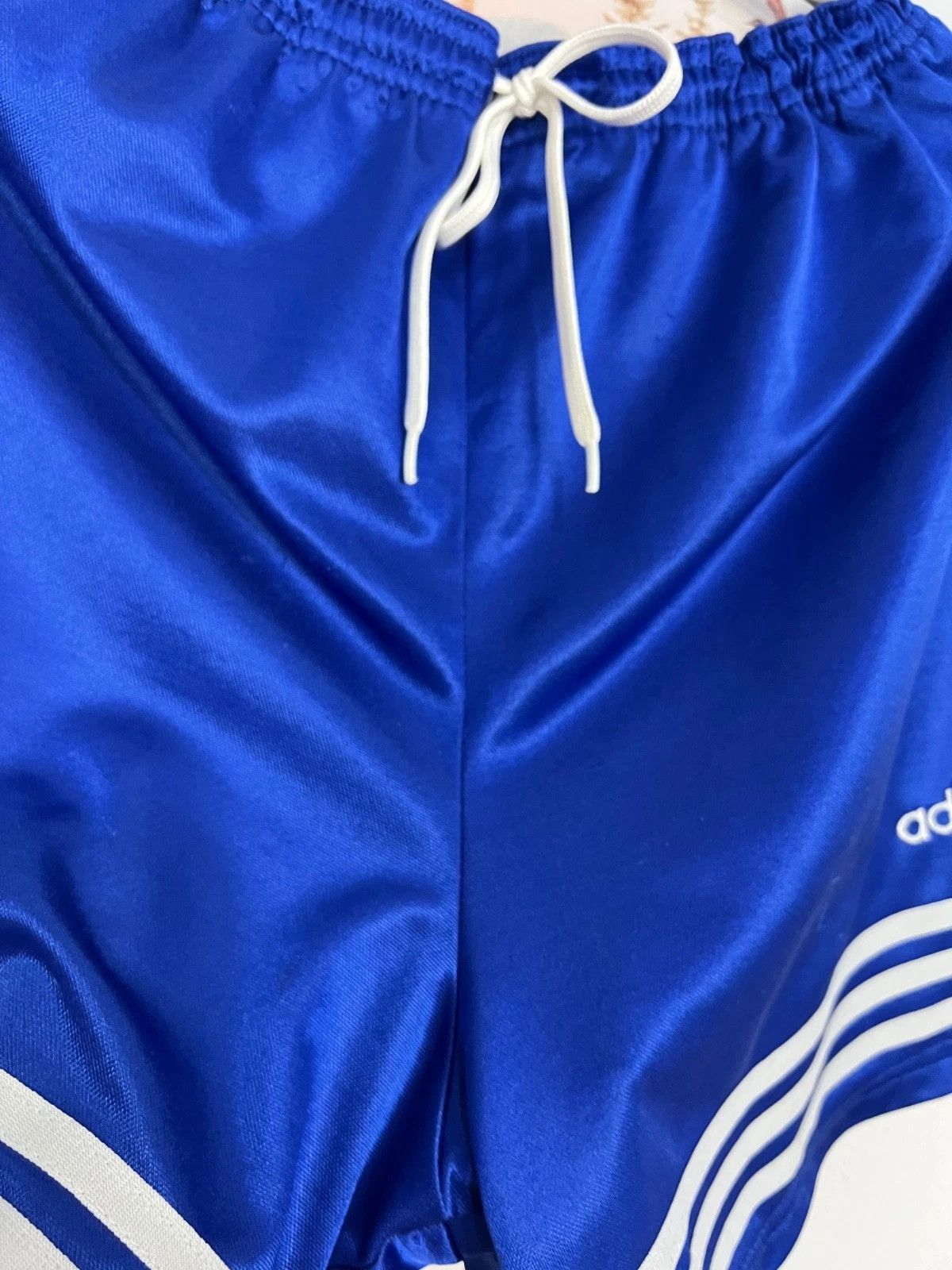 Adidas Vintage Adidas Bayern Munich Football Soccer Shorts Rare Size US 34 / EU 50 - 3 Thumbnail