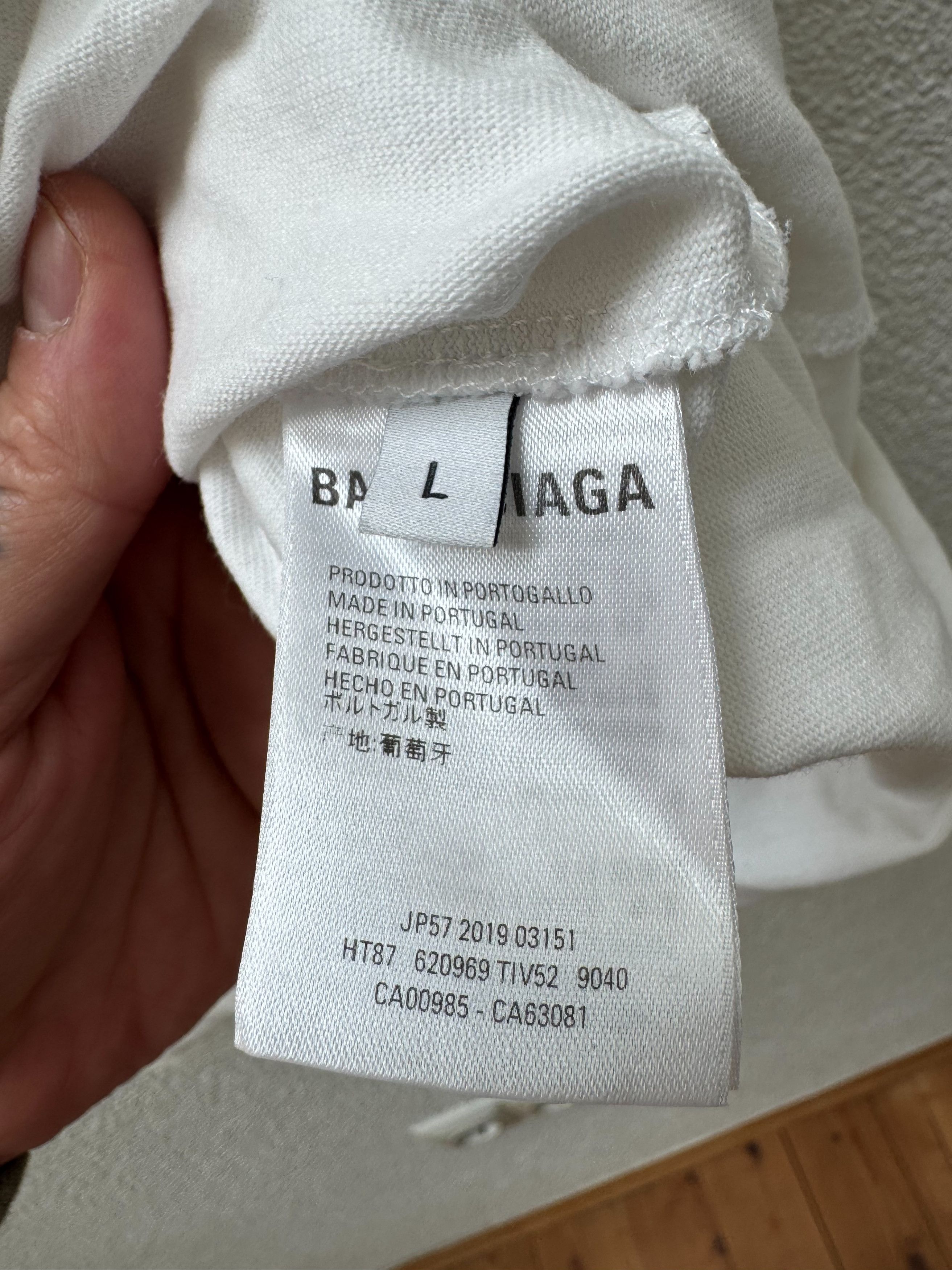 Balenciaga 2017 Balenciaga Campaign Tee - White Size US L / EU 52-54 / 3 - 5 Thumbnail