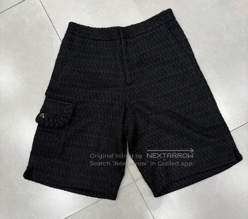 Valentino Valentino Men's Xiangfeng Black Braided Bright Thread Shor Size US 32 / EU 48 - 1 Thumbnail