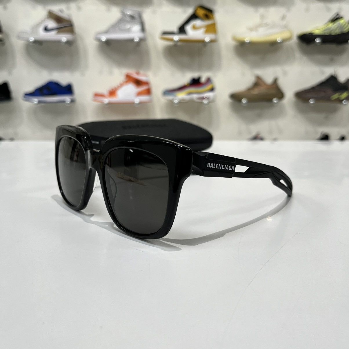 サングラス BALENCIAGA Balenciaga - BB0374SK-001 - BLACK-BLACK-GREY Balenciaga Sunglasses Black | Grailed