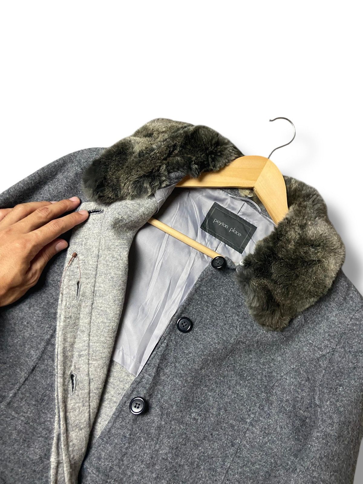 Designer × Japanese Brand × Vintage PEYTON PLACE Brand Fur Collared Long Coat (127) Size US XXS / EU 40 - 3 Thumbnail