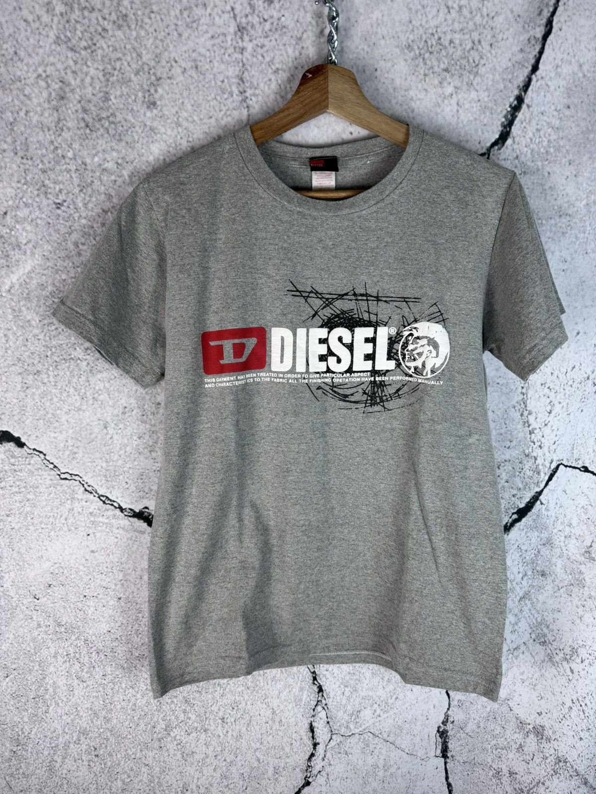 Diesel Diesel Vintage T-Shirt Distressed Logo Y2K Size US S / EU 44-46 / 1 - 1 Thumbnail