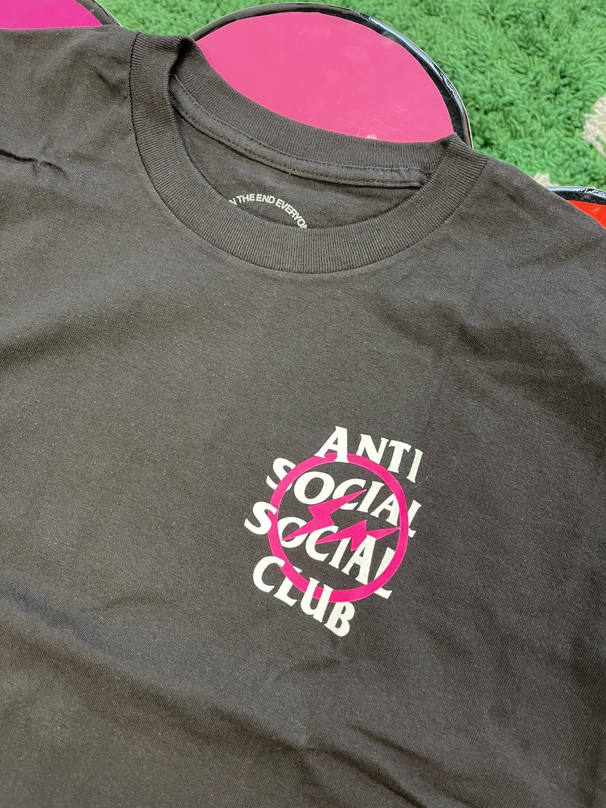 Anti Social Social Club × Fragment Design Anti Social Social Club X Fragment Pink Bolt T-shirt Size US XL / EU 56 / 4 - 3 Thumbnail