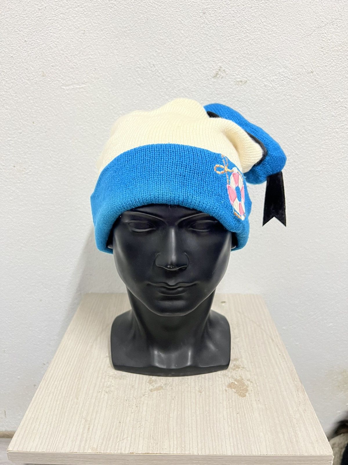 Disney Vintage donald Duck Disney Cartoon Beanie Hat Size ONE SIZE - 2 Thumbnail