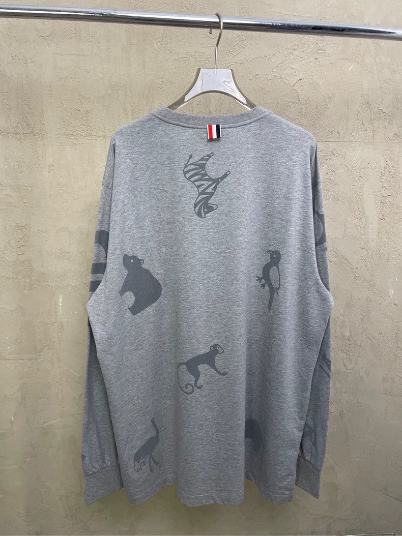 Thom Browne Thom browne Gray show small animal print four-striped long- Size US L / EU 52-54 / 3 - 3 Thumbnail