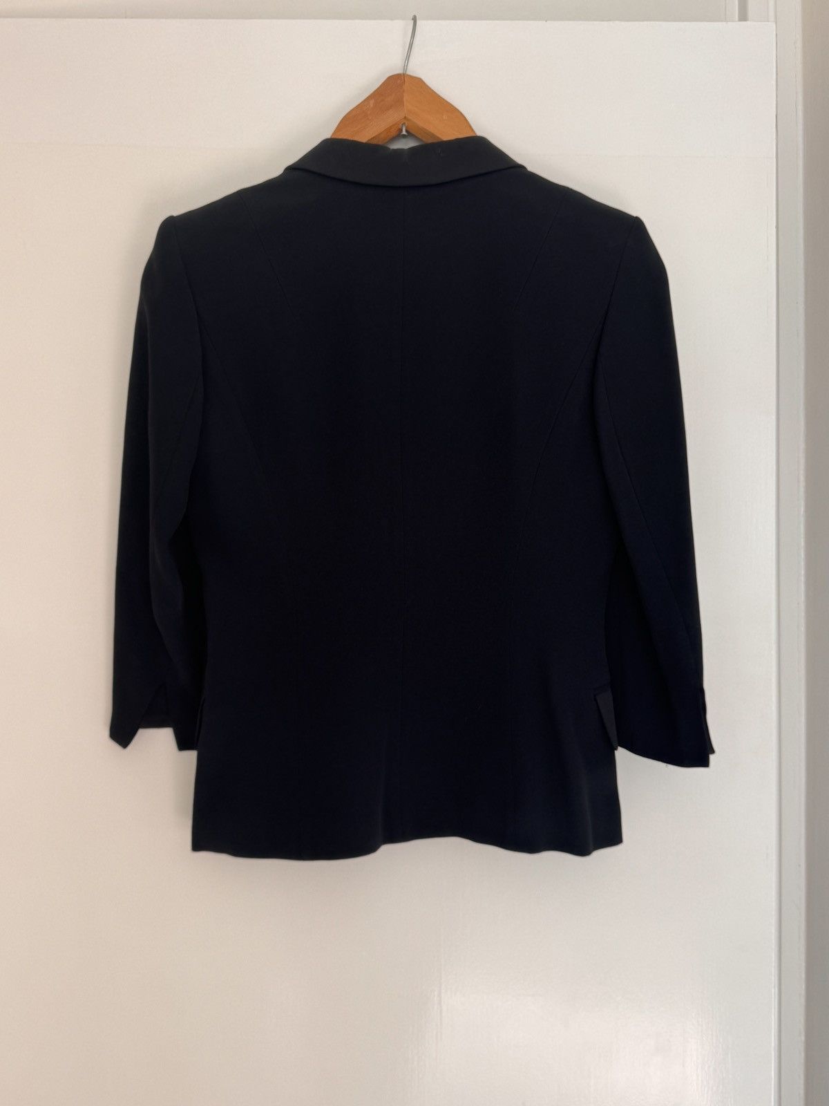 Cerruti 1881 Vintage Cerrutti 1881 Blazer Satin Detail Minimalist Size M / US 6-8 / IT 42-44 - 11 Thumbnail
