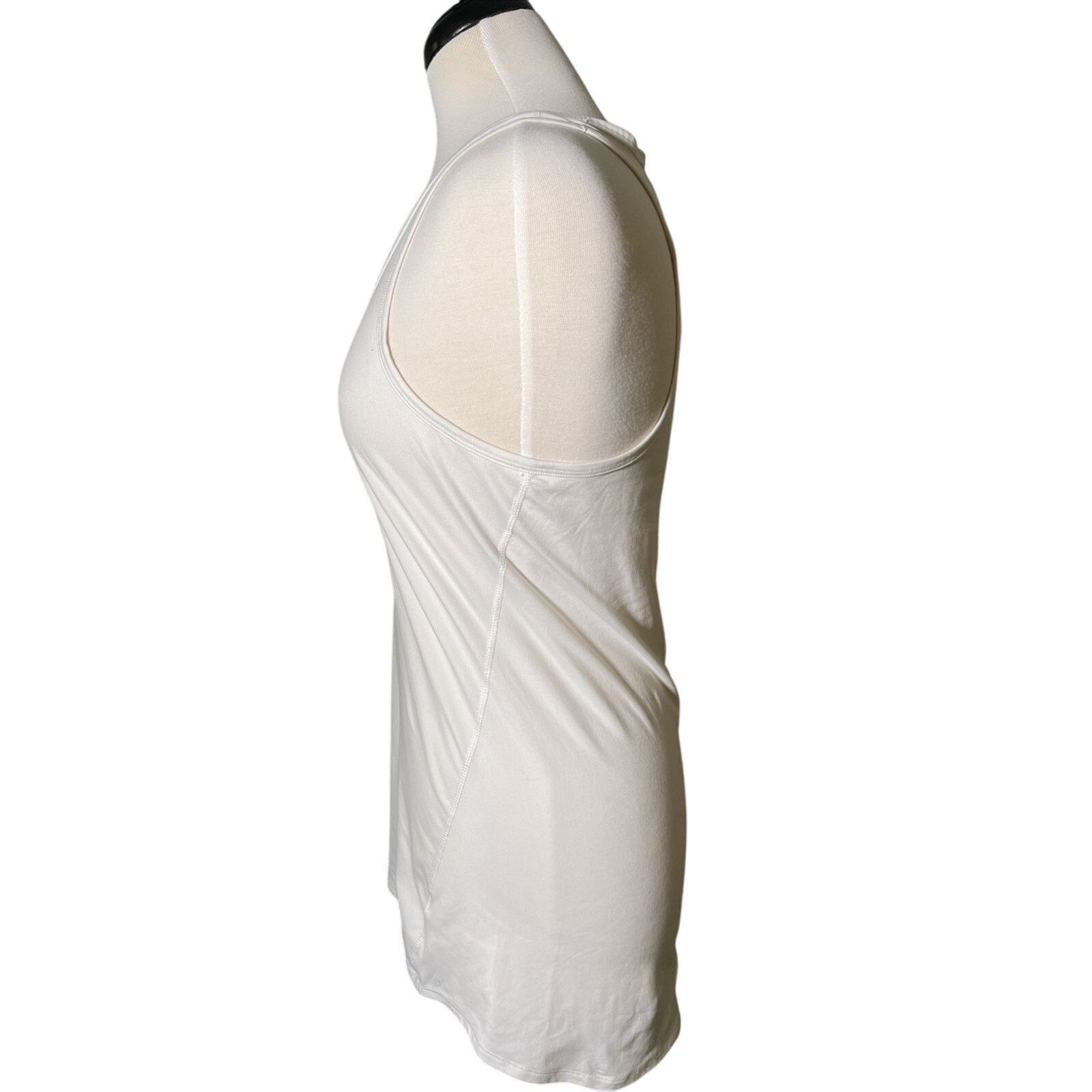 Athleta Athleta MED White Racer Back Athletic Tank Top Size M / US 6-8 / IT 42-44 - 3 Thumbnail