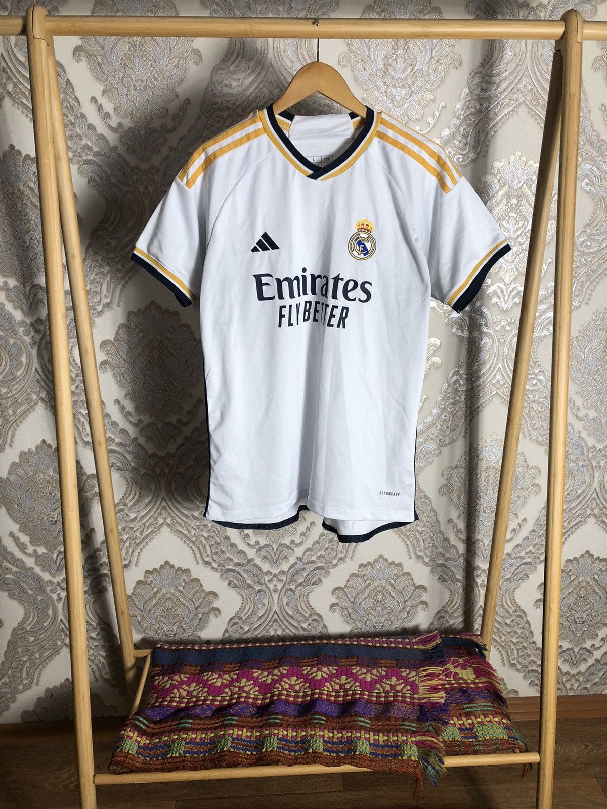 Vintage ADIDAS FC REAL MADRID SPAIN SOCCER JERSEY RETRO BLOKE Y2K Size US L / EU 52-54 / 3 - 1 Thumbnail