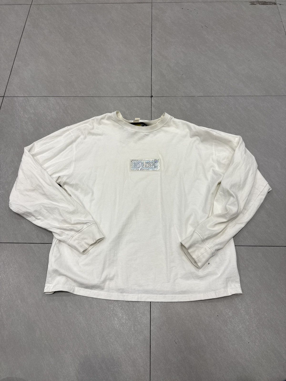 Advisory Board Crystals × Kith Kith ABC Holographic Box Logo Shirt Large Size US L / EU 52-54 / 3 - 1 Thumbnail