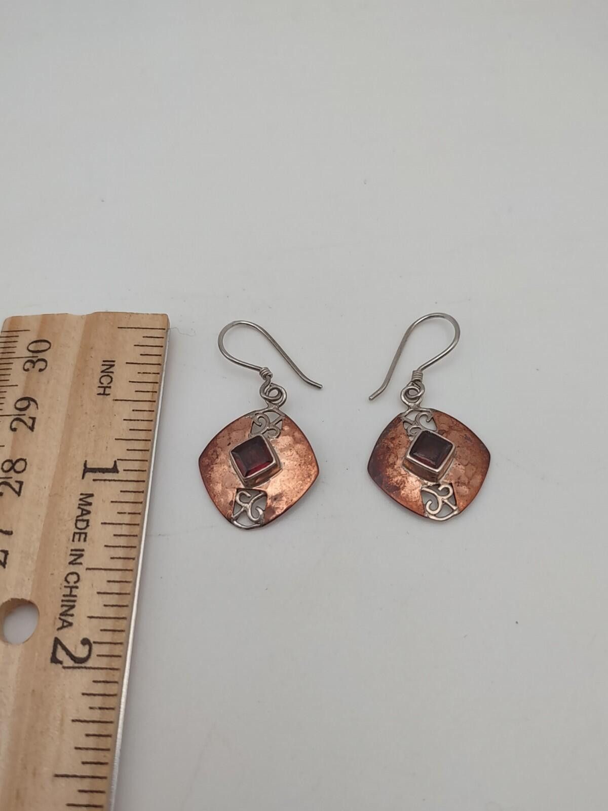 The Unbranded Brand Vintage Mixed Metal Garnet Filigree Boho Dangle Earrings Size ONE SIZE - 3 Thumbnail