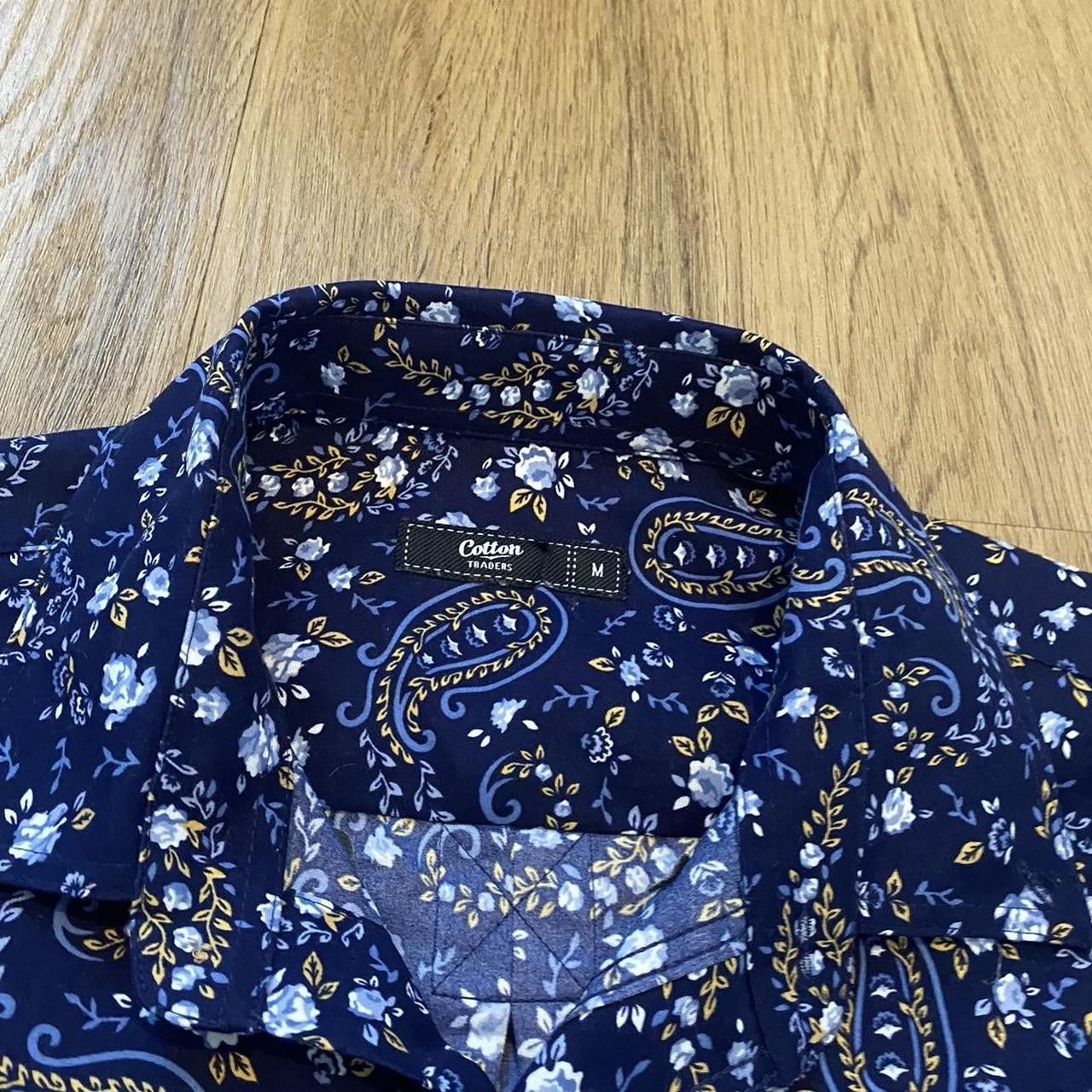 Other Blue and white paisley short sleeve button up shirt Size US M / EU 48-50 / 2 - 4 Thumbnail