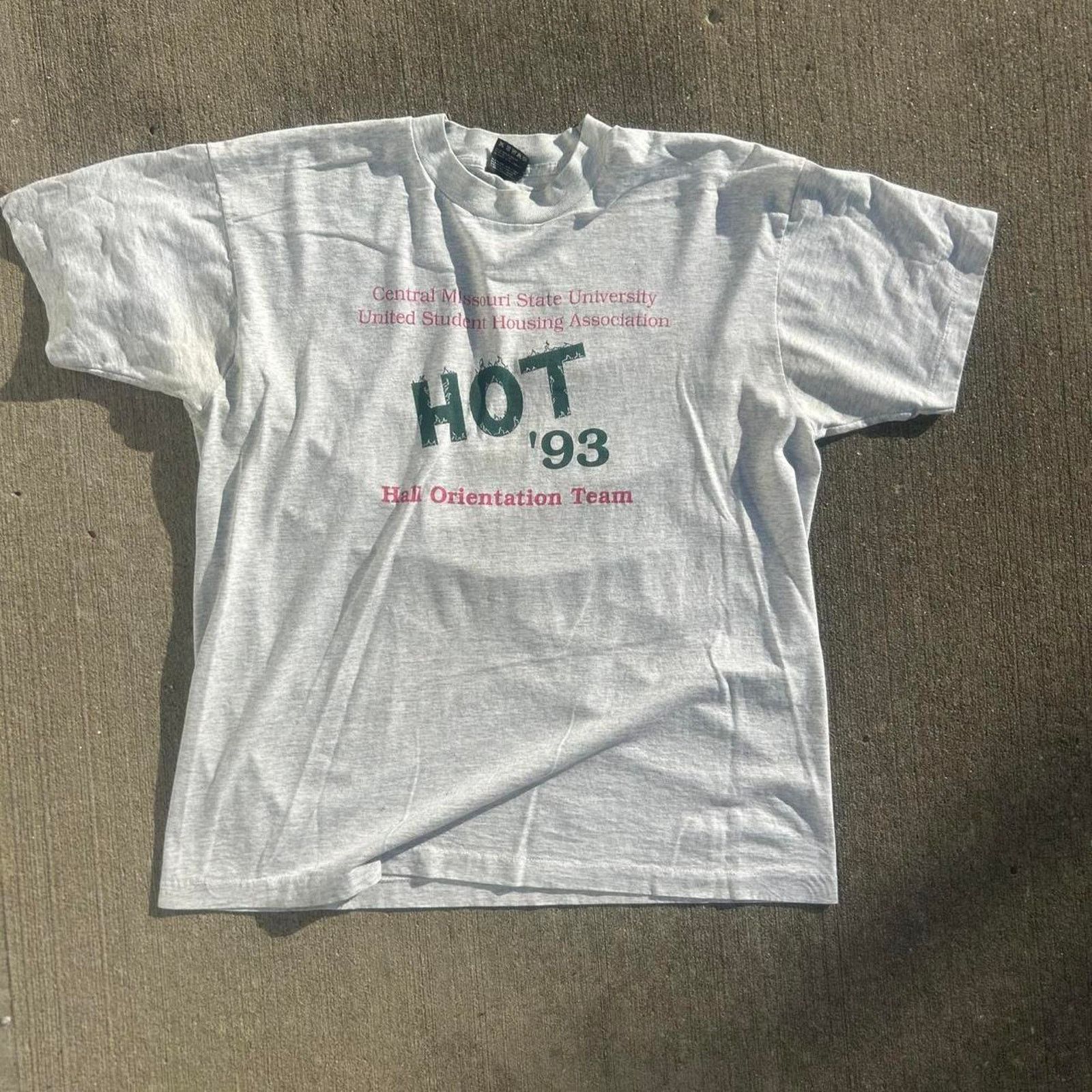 Other Grey 90s graphic tshirt Size US XL / EU 56 / 4 - 1 Thumbnail