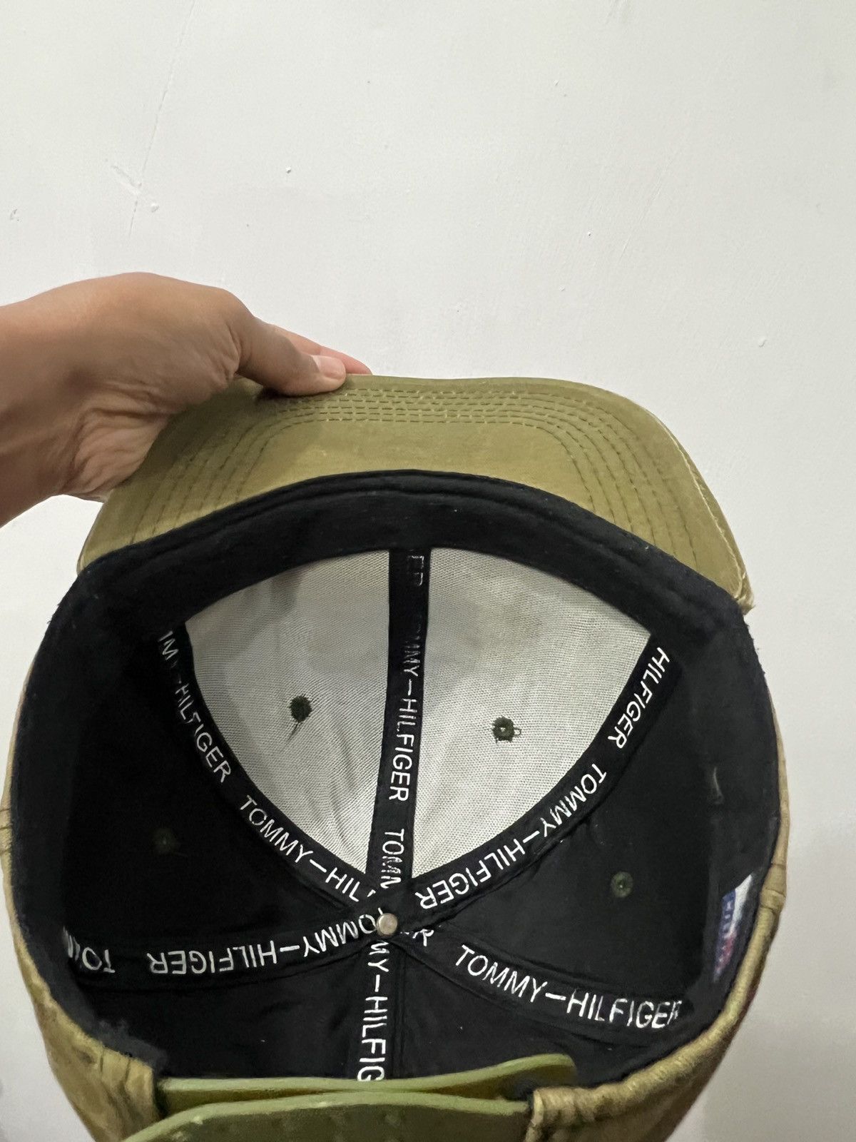 Tommy Hilfiger Tommy Hilfiger Big Logo Fade Hat Size ONE SIZE - 13 Thumbnail