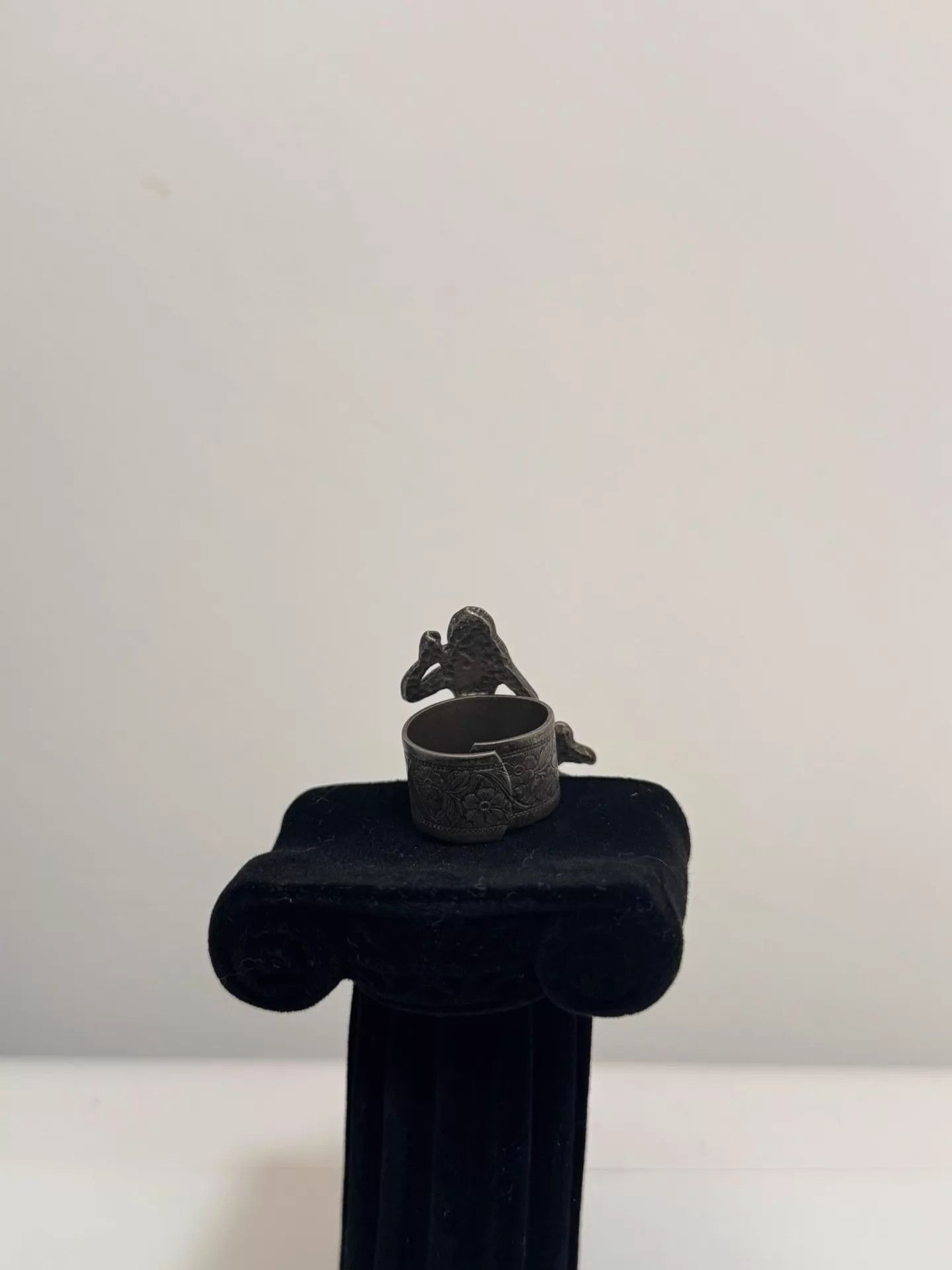 Jean Paul Gaultier Jean Paul Gaultier Mermaid Adjustable Ring 9/10 Size ONE SIZE - 5 Thumbnail