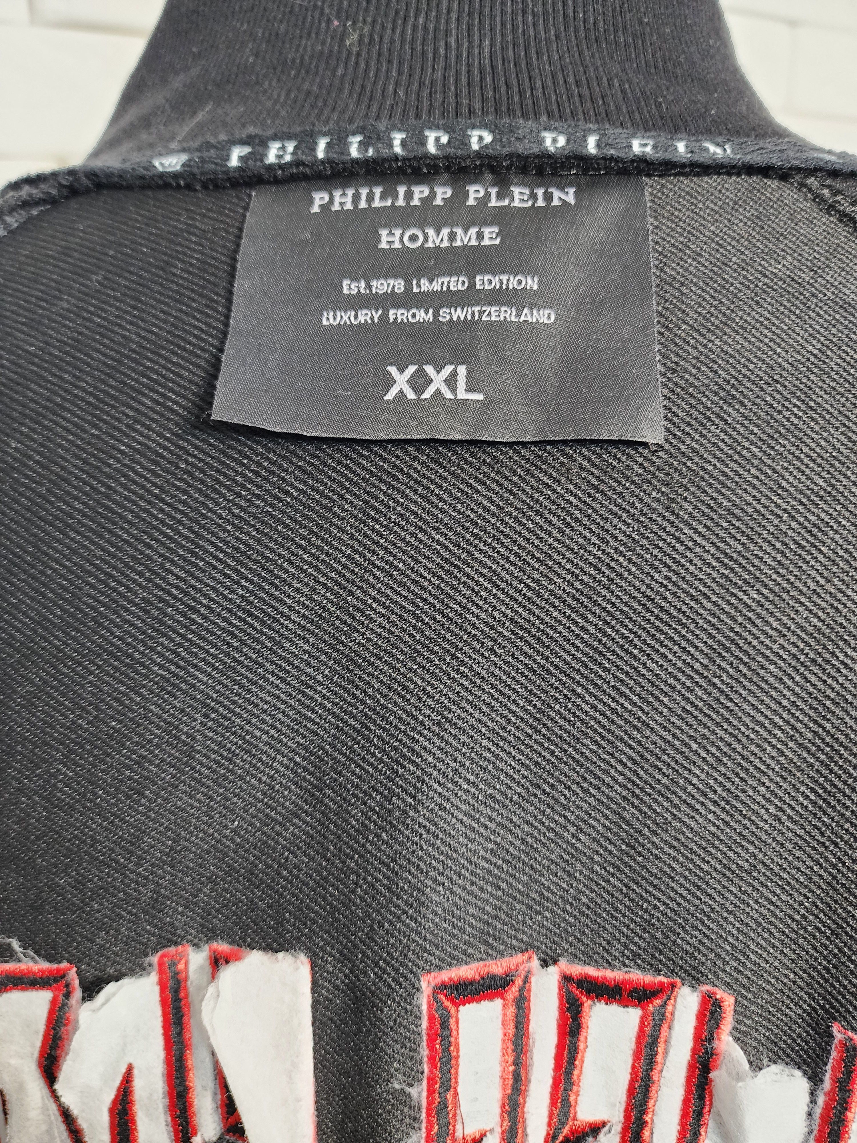 Uniqlo Men's Black Jacket: Zippered Pockets. Size US L / EU 52-54 / 3 - 7 Thumbnail