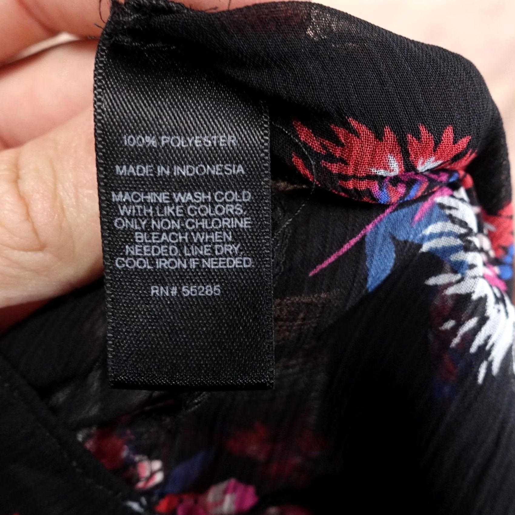 Express Express Basic Black Floral Chiffon Sheer Blouse S Womens Regular Size S / US 4 / IT 40 - 7 Thumbnail