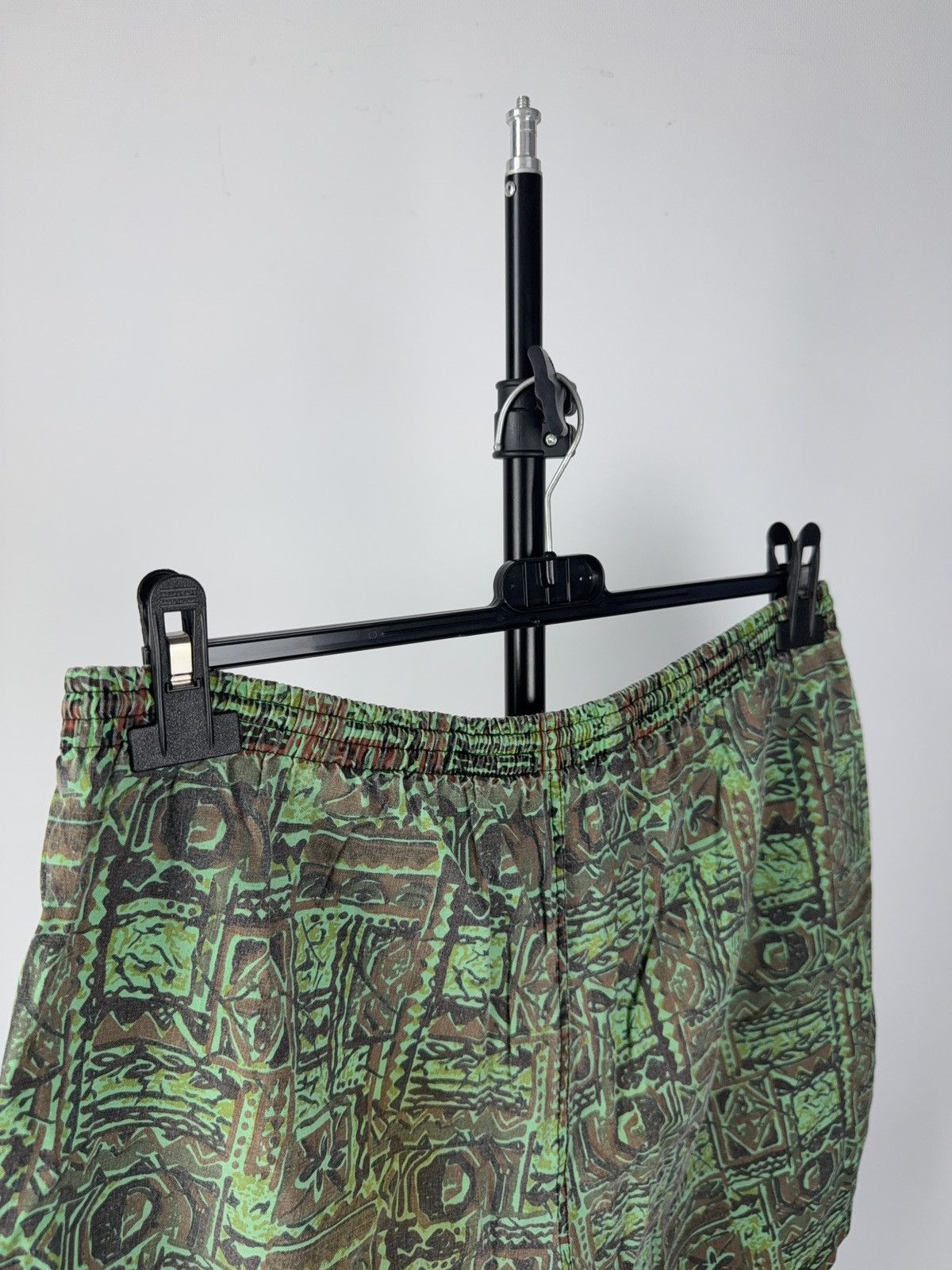 Vintage Vintage Tribal Print Swim Shorts 90s Ethnic Pattern Size US 35 - 8 Thumbnail
