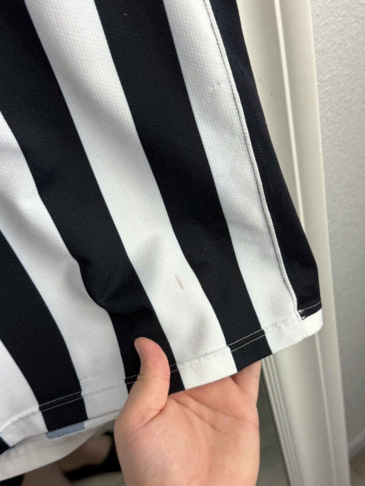 Nike JUVENTUS 2006 2007 HOME FOOTBALL SHIRT SOCCER JERSEY NIKE Size US S / EU 44-46 / 1 - 12 Thumbnail