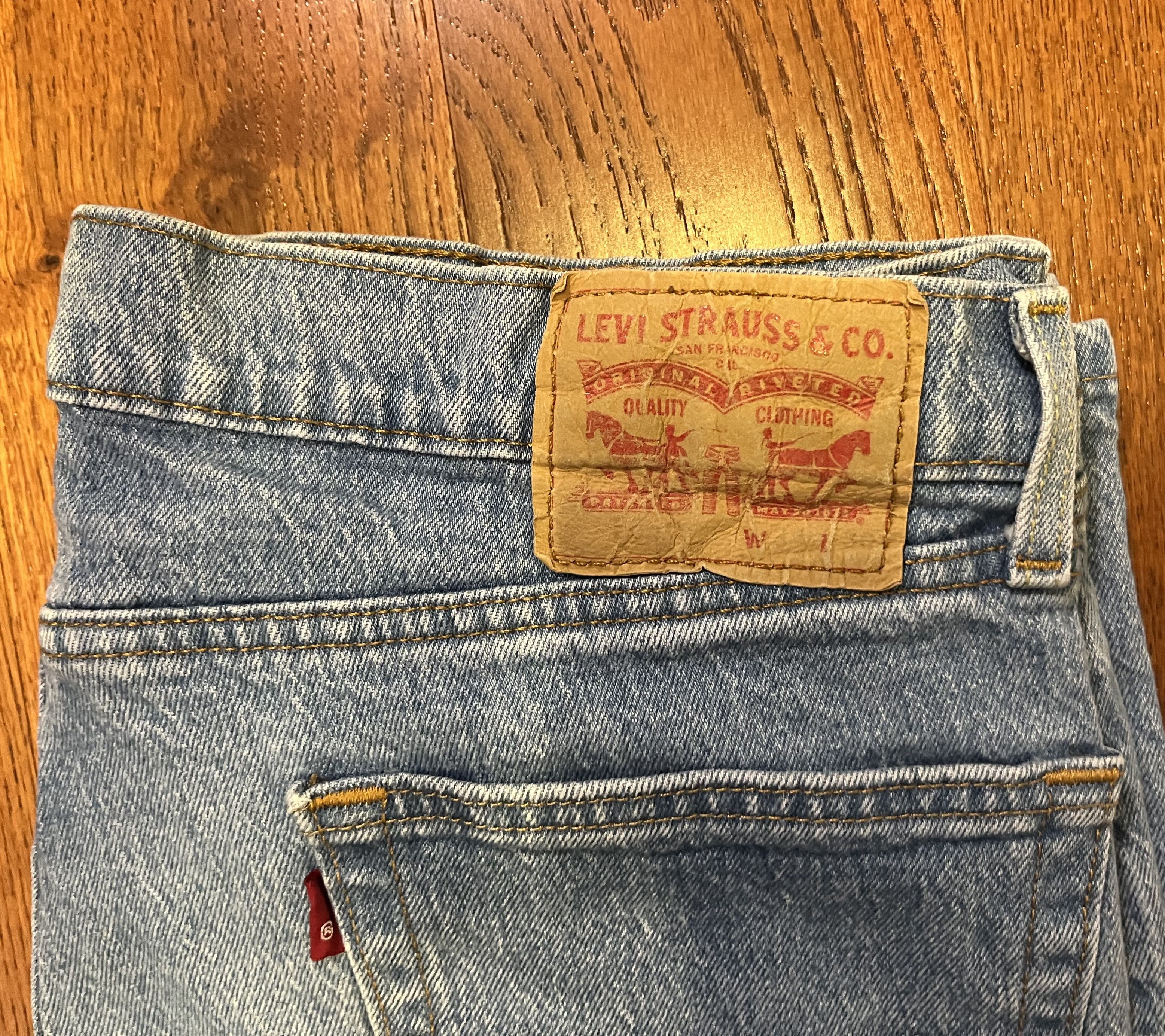 Levi's Vintage Clothing Vintage Light Wash Levi's Size US 34 / EU 50 - 4 Thumbnail
