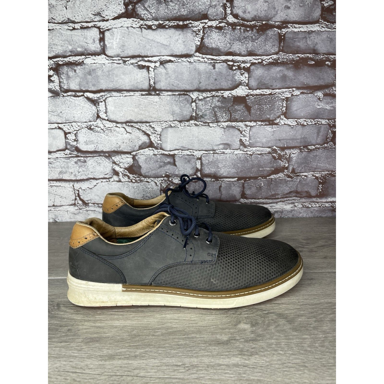 Johnston & Murphy JOHNSTON & Murphy 258459 MCGUFFEY NAVY LEATHER Lace GOLF SHO Size US 9 / EU 42 - 20 Thumbnail