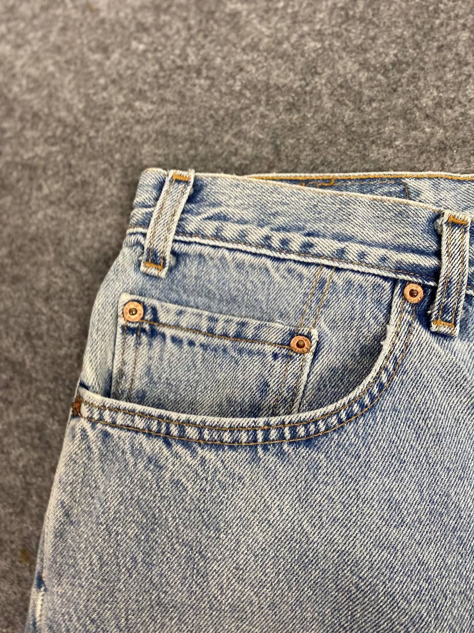 Levi's vintage levis 505 lightwash denim usa Size US 37 - 8 Thumbnail