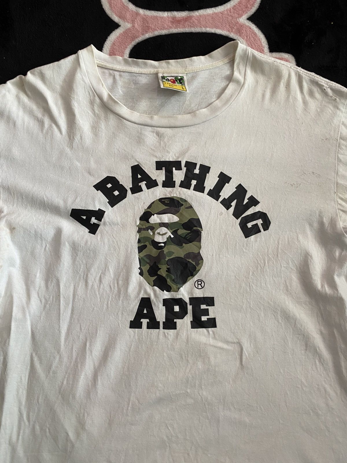 Bape A Bathing ape tshirt size M distressed big logo Size US L / EU 52-54 / 3 - 2 Thumbnail