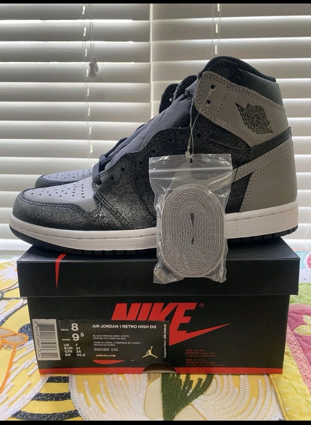 Jordan Brand Jordan 1 Retro High OG Shadow 2018 Size 8 DS OG Box Size US 8 / EU 41 - 1 Thumbnail