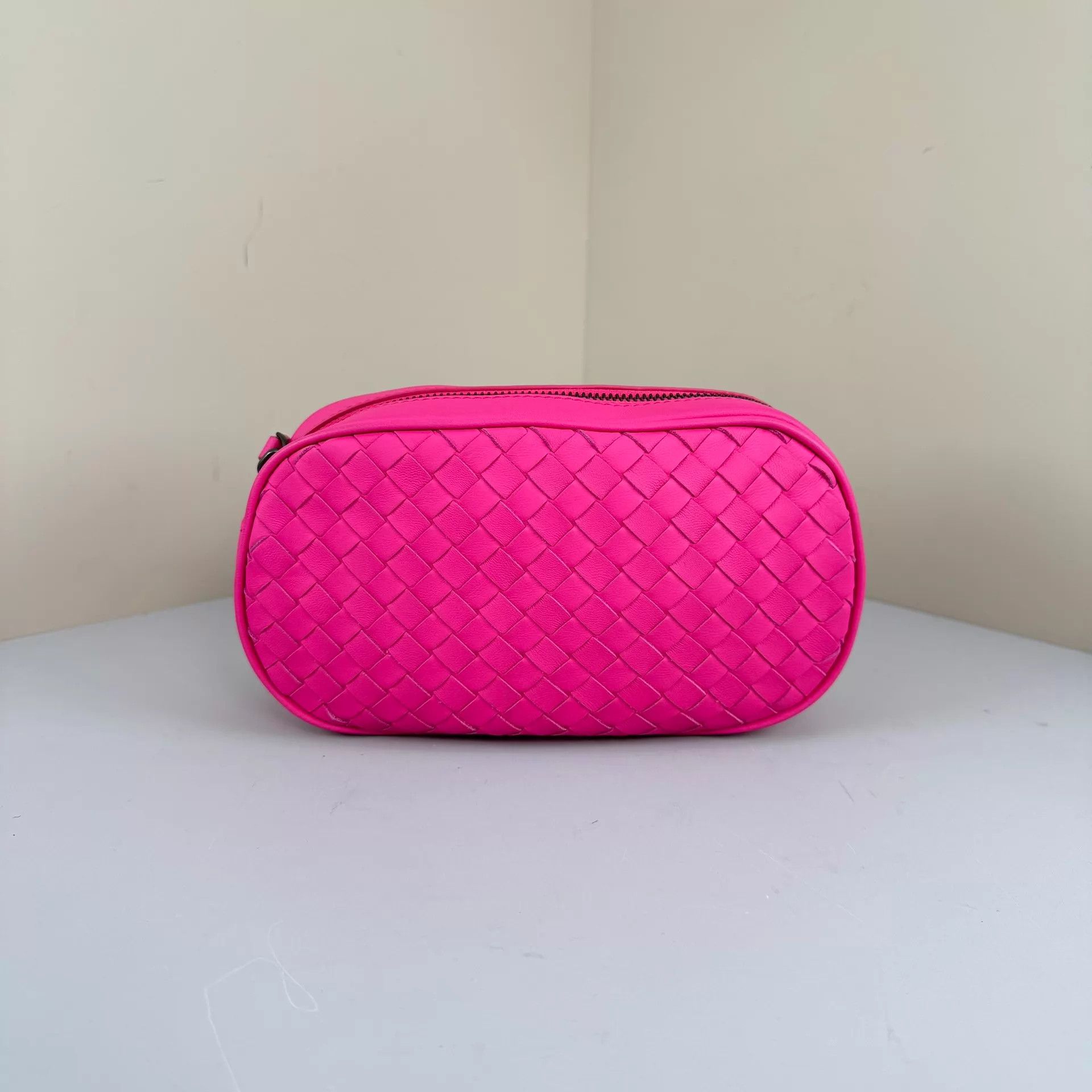 Bottega Veneta Bottega Veneta Woven Leather Waist Bag Onesize New Size ONE SIZE - 5 Thumbnail