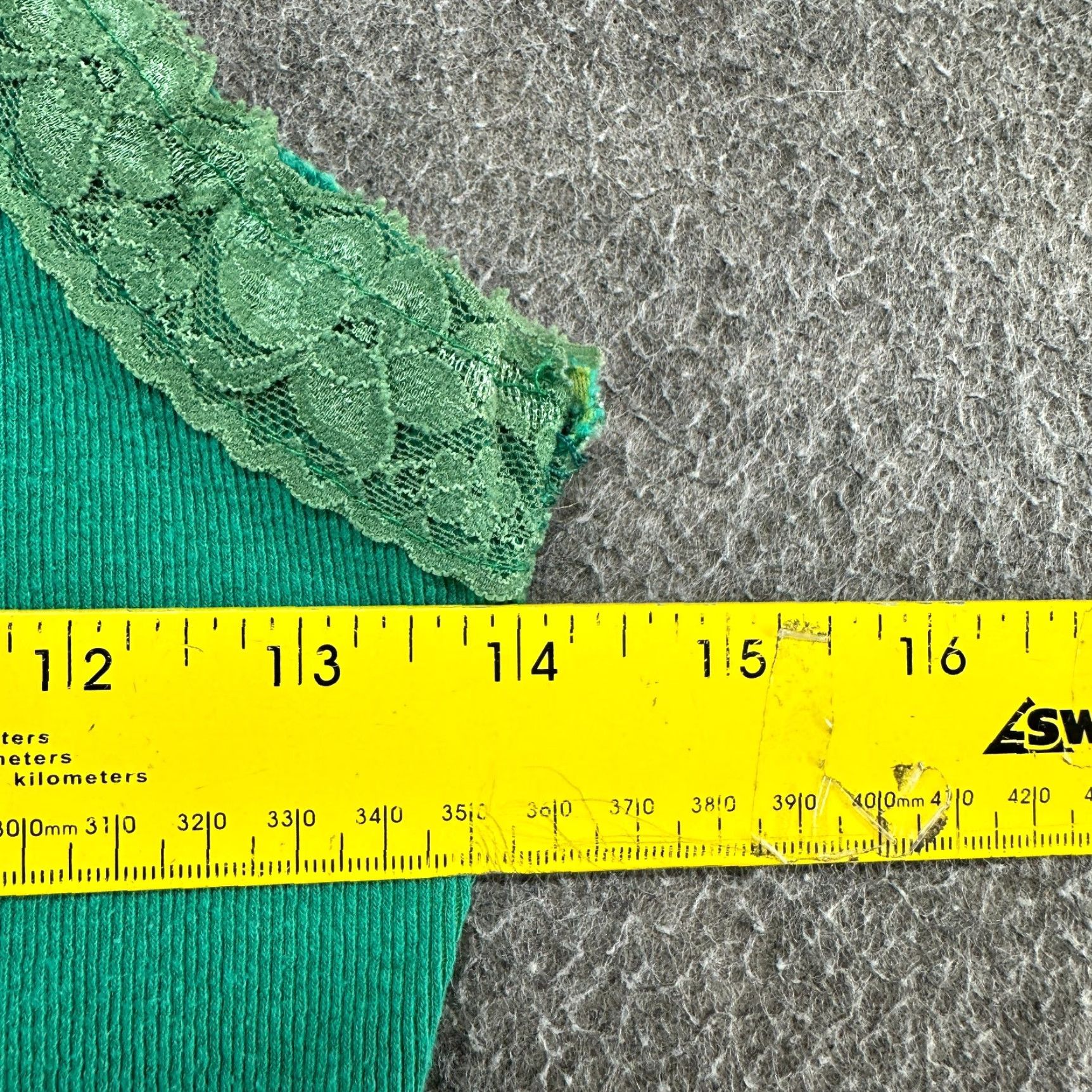 Vintage VINTAGE Aulely Seattle Top Womens S Green Lace Trim Coquette Camisole Y2K Tank 90s Dog Funny Sleeveless Regular Cotton Size S / US 4 / IT 40 - 7 Thumbnail