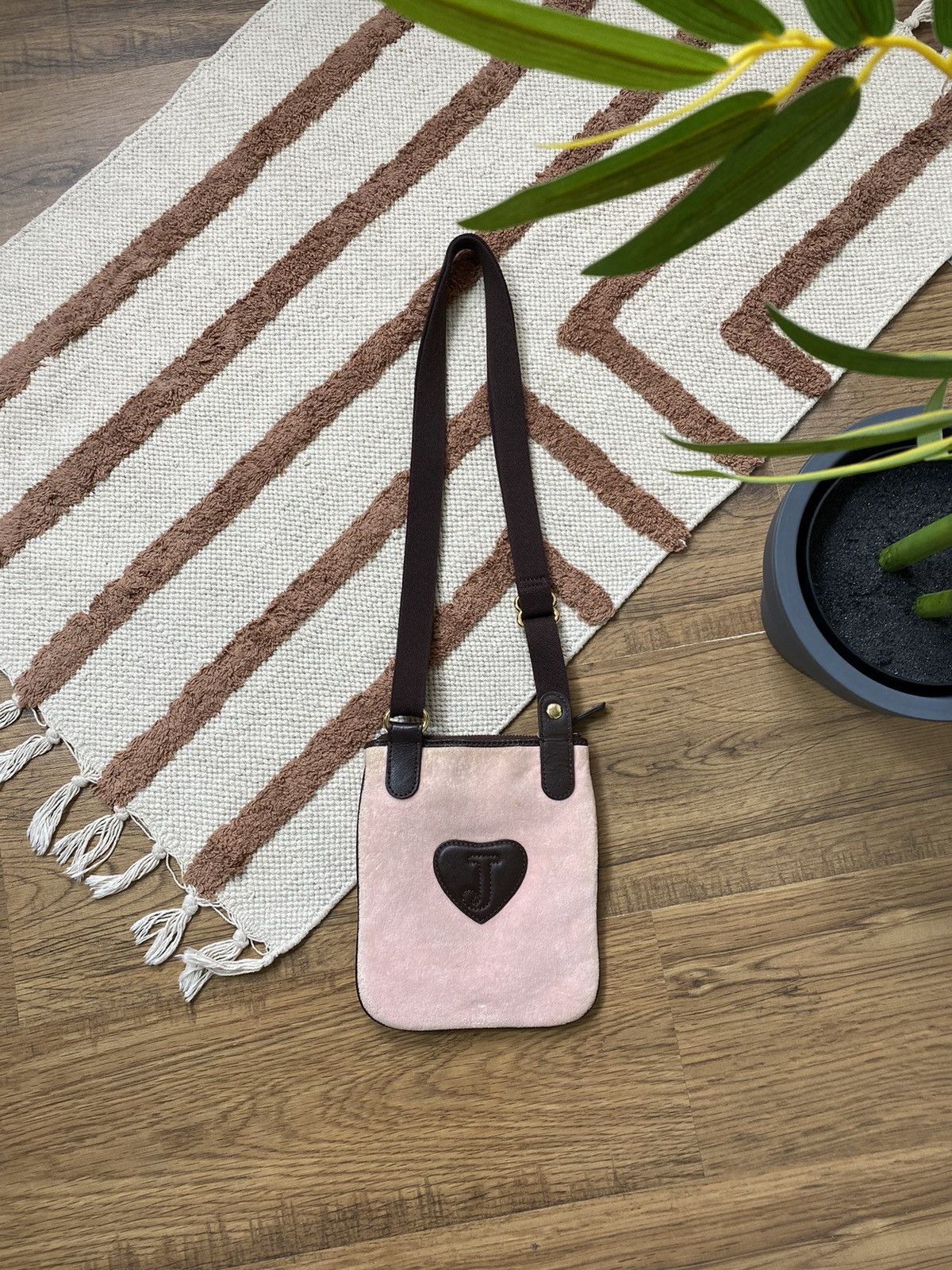 Juicy Couture CUTE VELOUR VINTAGE JUICY COUTURE CROSSBODY BAG Size ONE SIZE - 3 Thumbnail