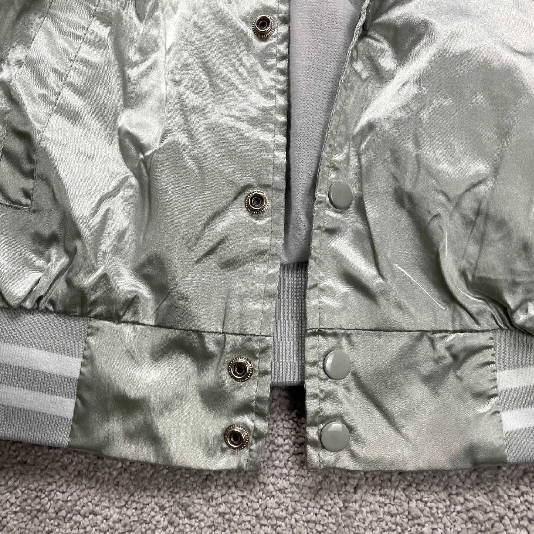 Augusta Sportswear Augusta Sportswear Silver Bomber Jacket Mens Small Nylon Zip Mid-Length 42 in Chest Sports Softball Size US S / EU 44-46 / 1 - 4 Thumbnail