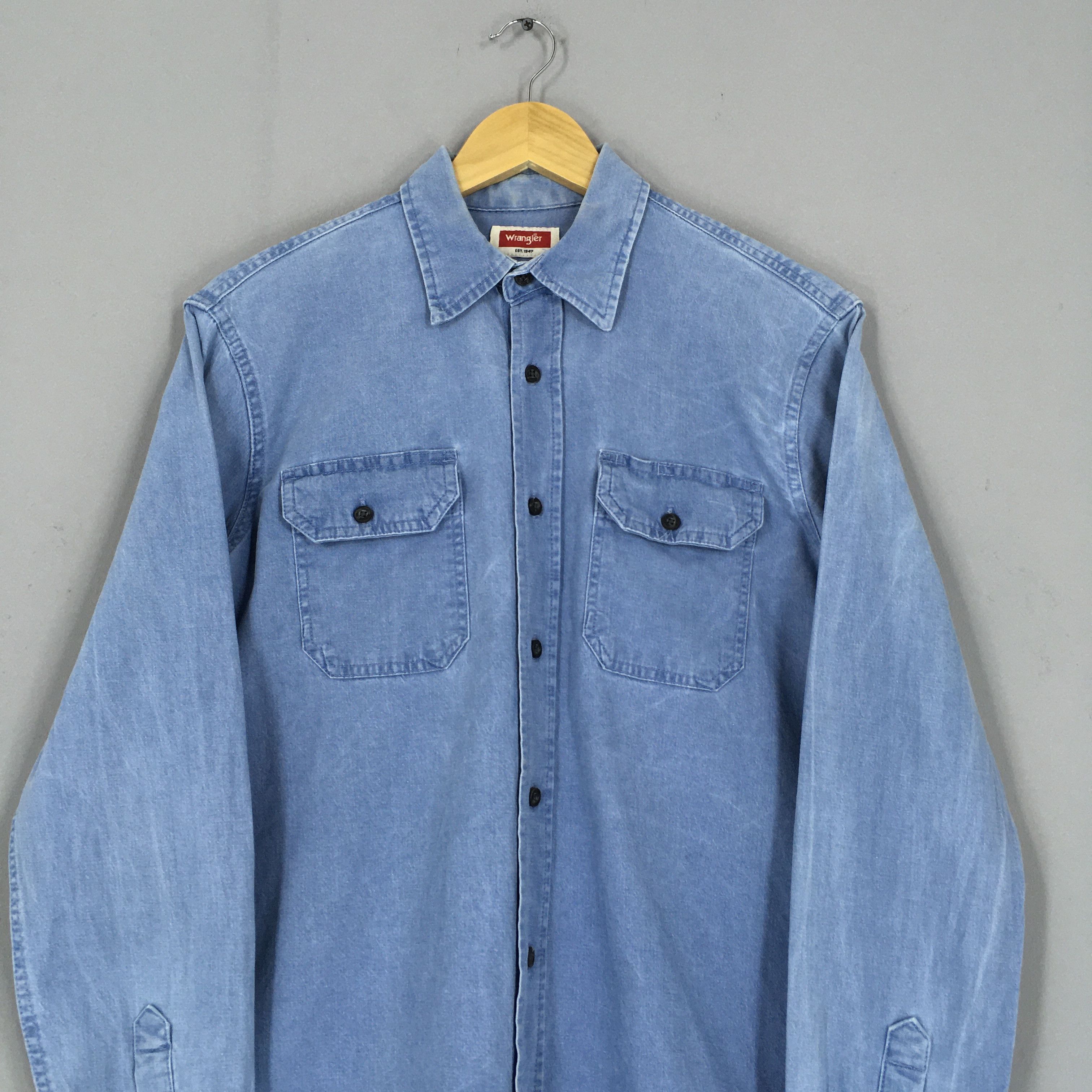 Vintage × Wrangler Vintage Wrangler Usa Blue Denim Shirt Small Size US S / EU 44-46 / 1 - 2 Thumbnail