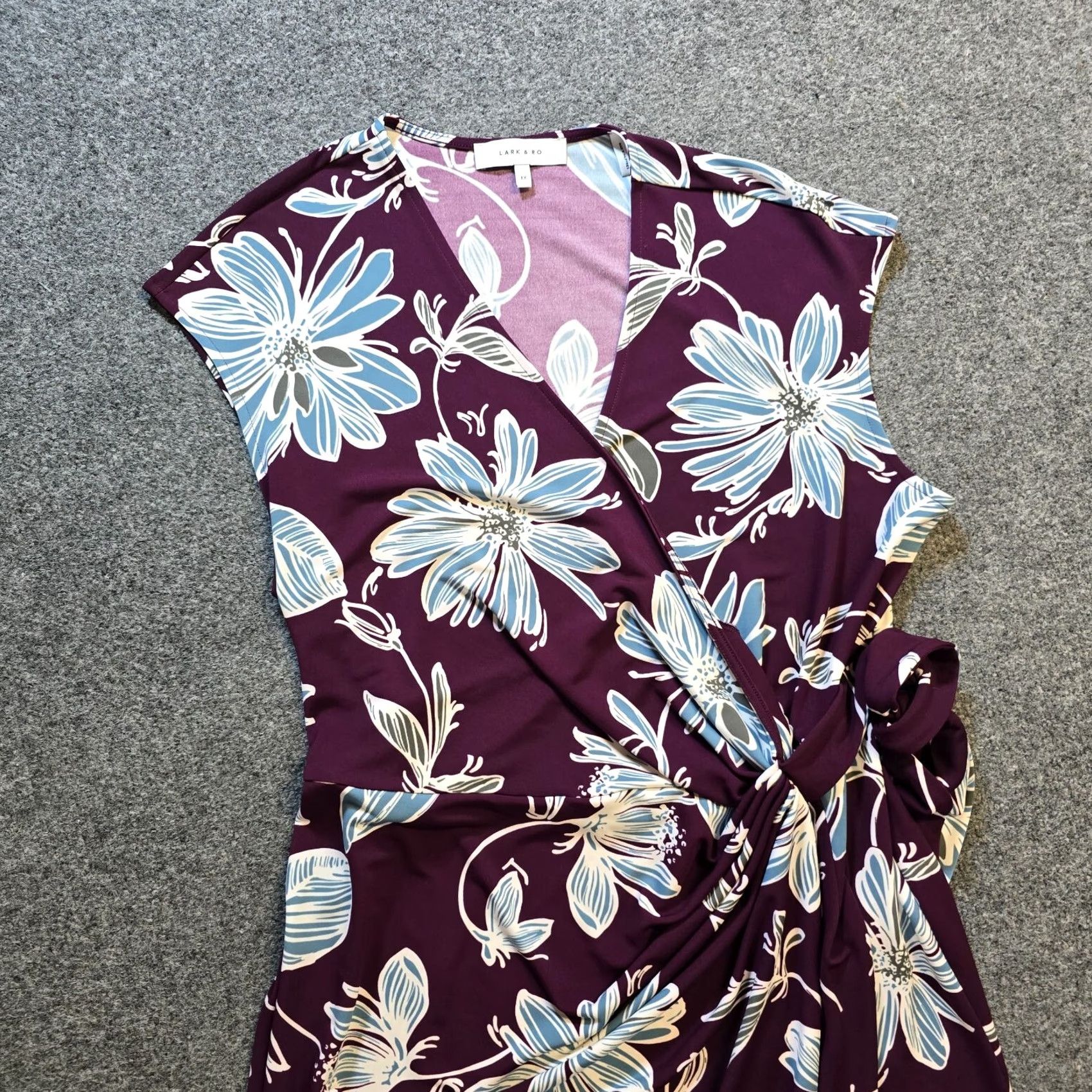 Vintage Lark & Ro Dress Women's 1X Purple Floral Wrap Front Stretch No Iron Knee Length Cap Sleeve V-Neck Career Dress Size XL / US 12-14 / IT 48-50 - 2 Thumbnail