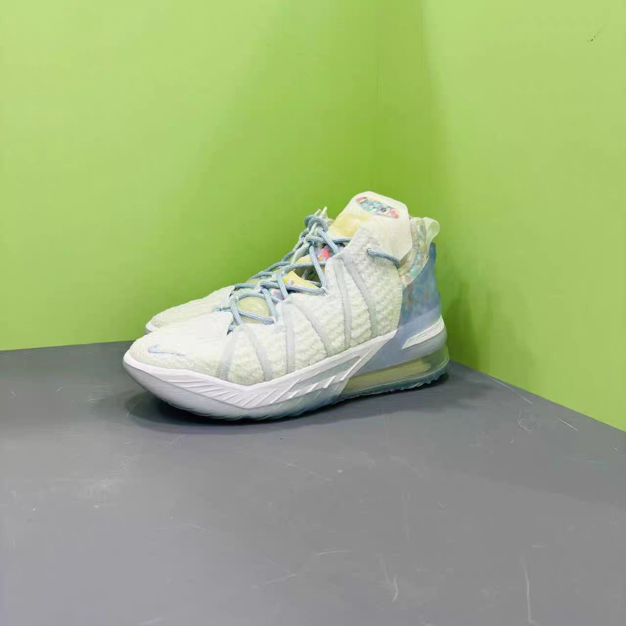 Nike Nike LeBron 18 Basketball Shoes K15 Size US 9 / EU 42 - 1 Thumbnail