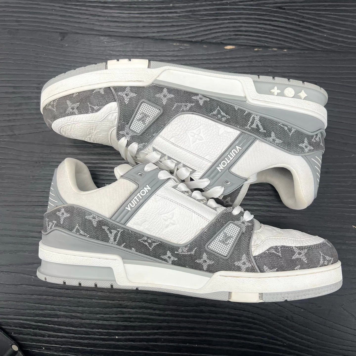 Louis Vuitton LV Trainer White Gray Denim 44 Size US 11 / EU 44 - 3 Thumbnail