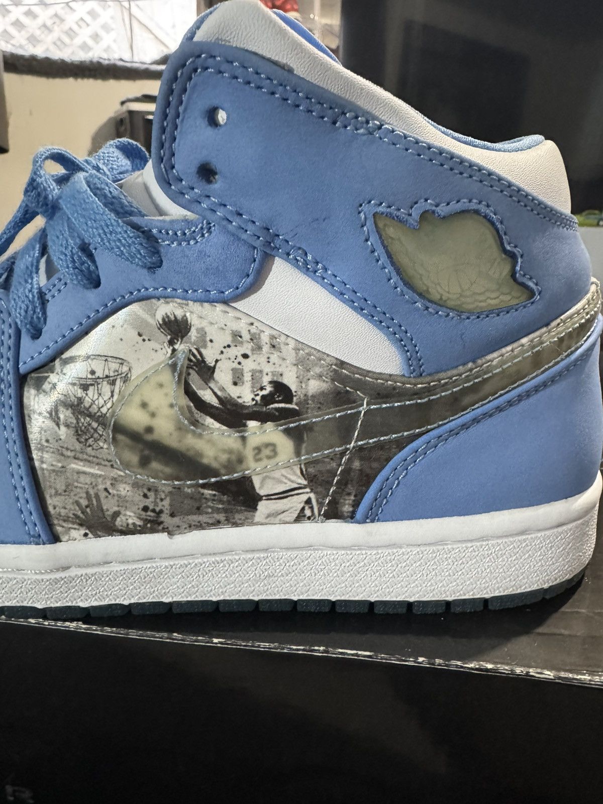 Jordan Brand Air Jordan 1 Retro Alpha ‘White University Blue’ (UNC) 2007 Size US 8.5 / EU 41-42 - 2 Thumbnail