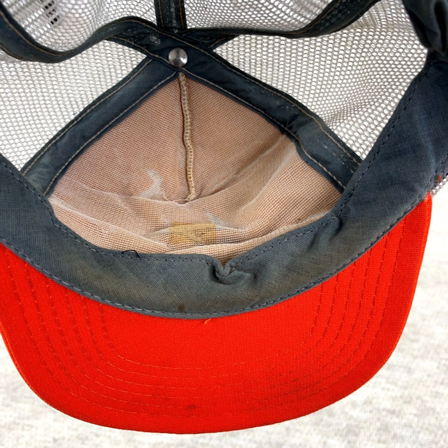 Vintage VINTAGE Galvin Trucker Hat Cap Red One Size Made In USA Semi Wisconsin Internatinal Mens Size ONE SIZE - 7 Thumbnail