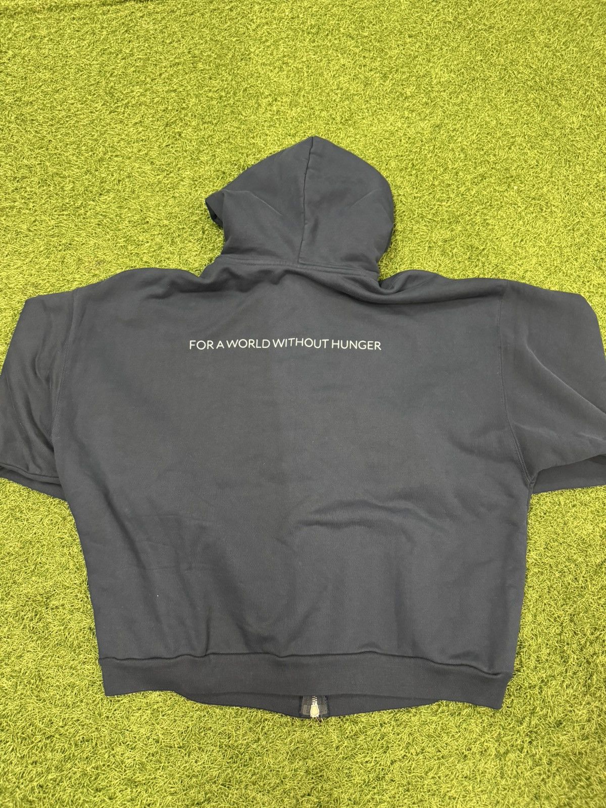 Balenciaga Balenciaga World Hunger Program Zip-Up Hoodie Size US L / EU 52-54 / 3 - 2 Thumbnail