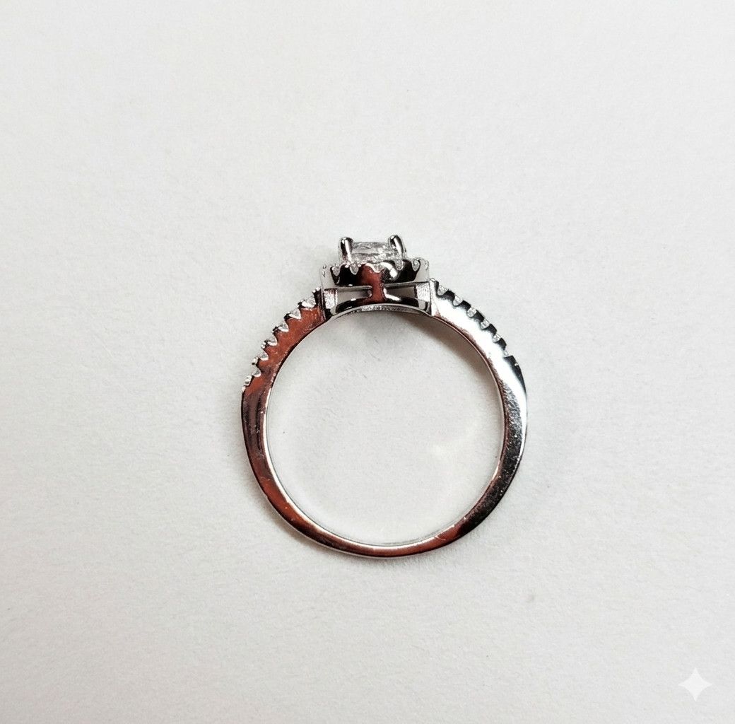 Other RYZE Size 7 Ring 925 Sterling Silver Cubic Zirconia Halo Size ONE SIZE - 8 Thumbnail