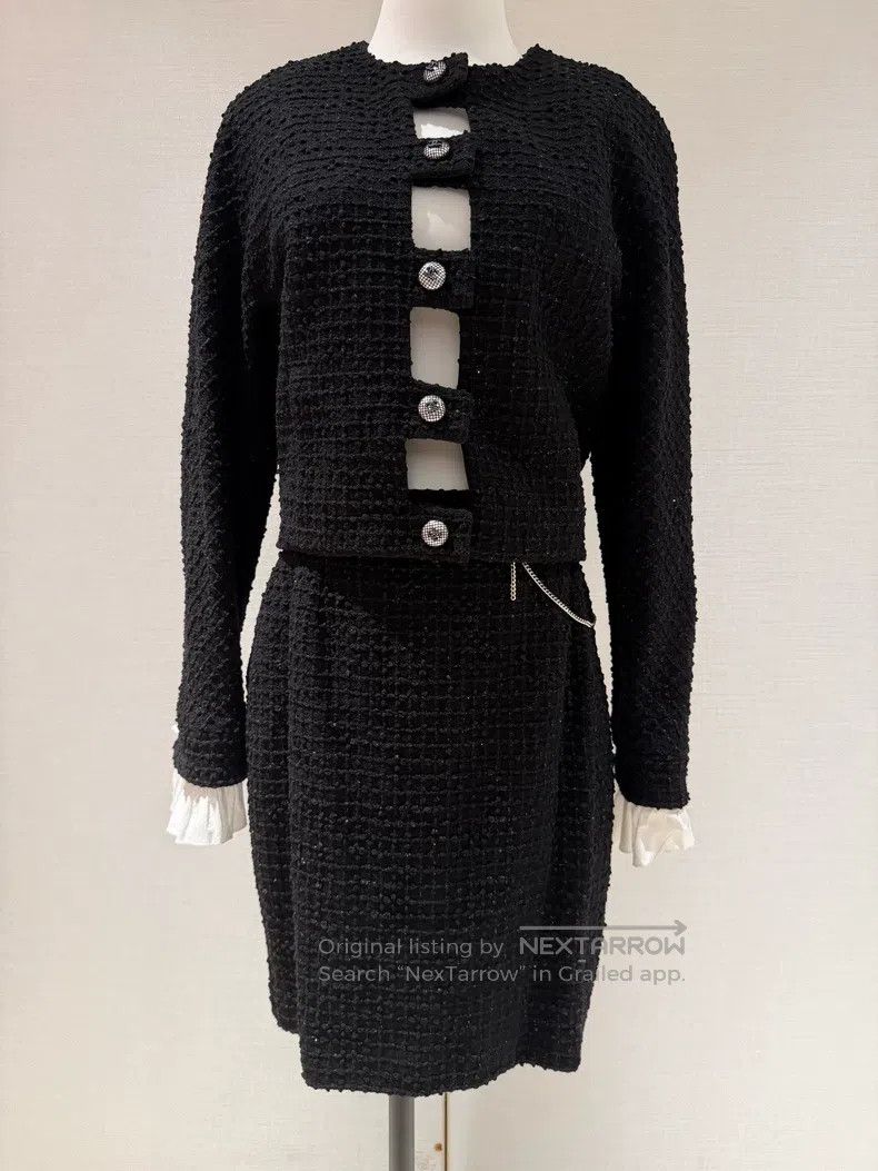 Chanel Chanel 22-year-old black fine flash fake two-piece coat Size XS / US 0-2 / IT 36-38 - 1 Thumbnail